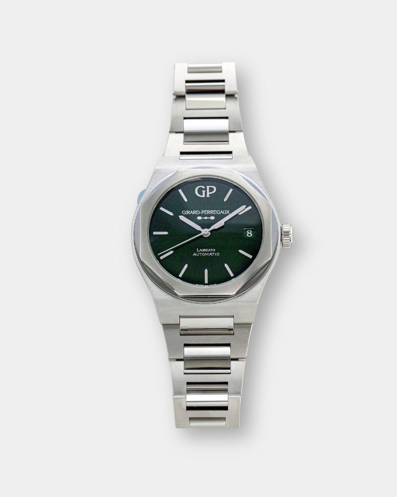 Girard Perregaux Laureato Green Enamel 1 of 188